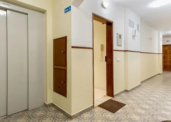 Апартаменты 1br Infante Flat In By Lovelystay