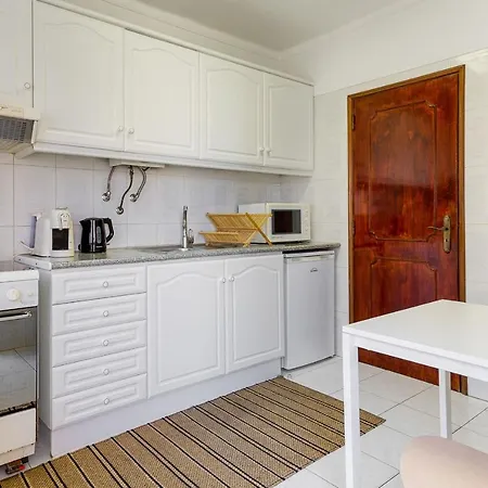 דירה 1br Infante Flat In By Lovelystay